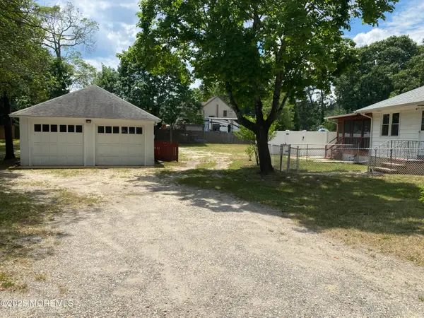 471 Drum Point Road, Brick, NJ 08723