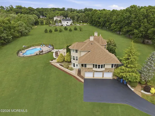 440 Fawns Run, Morganville, NJ 07751