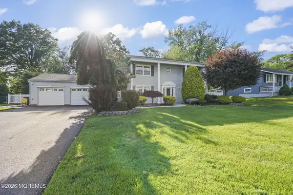 12 Whitman Boulevard, Manalapan, NJ 07726