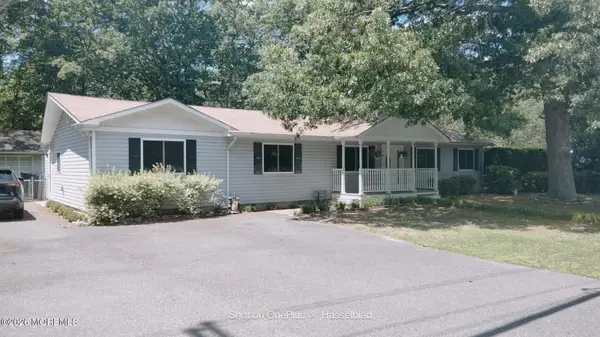 18 Hope Chapel Road, Jackson, NJ 08527