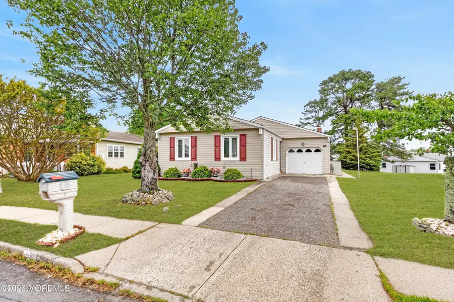 25 Plymouth Drive, Toms River, NJ 08757 - #2