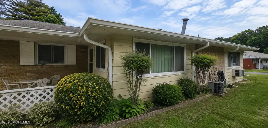 9 D Lake Drive, Manchester, NJ 08759 - #2