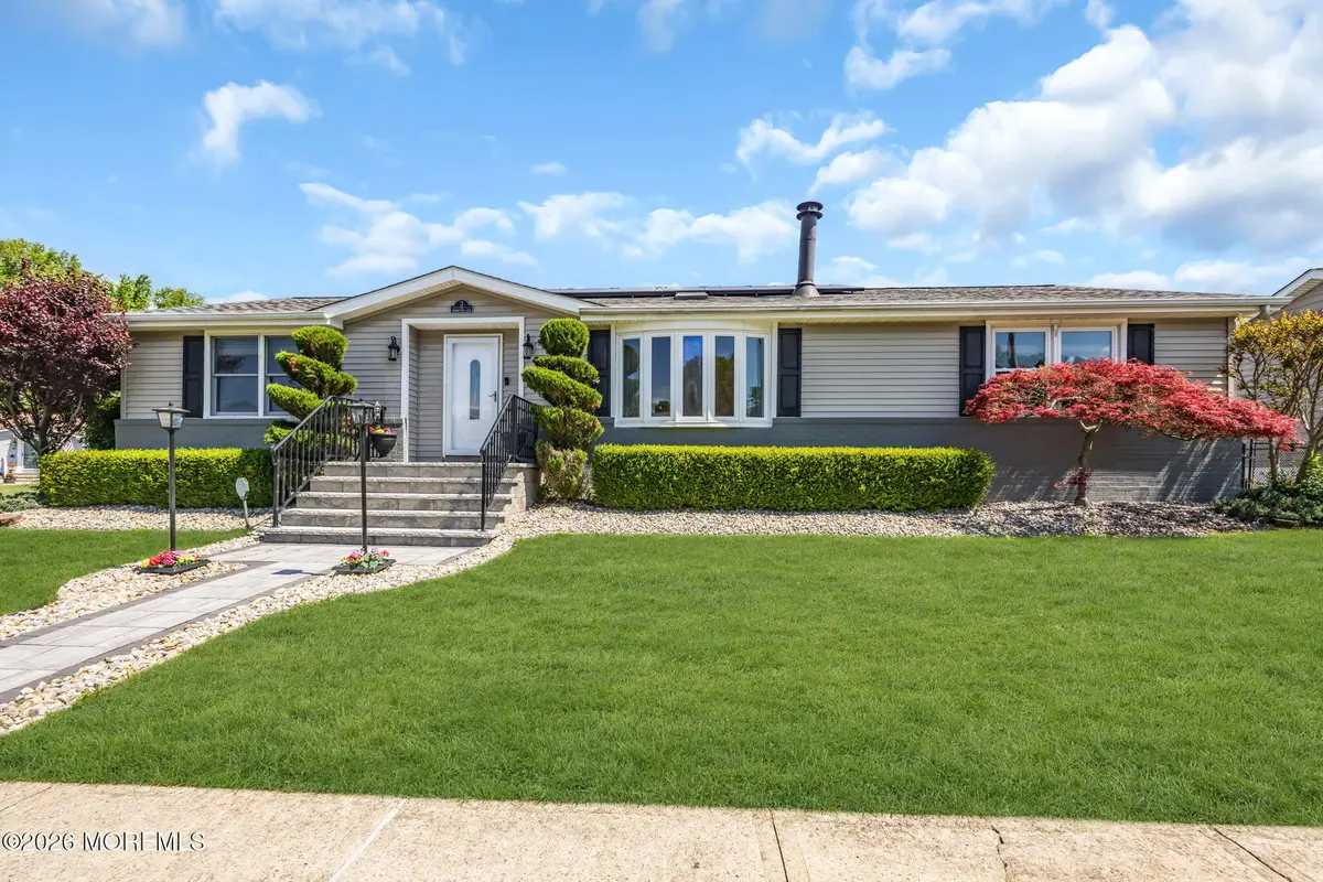 3 Brookview Lane, Manalapan, NJ 07726 - #1