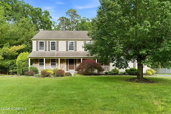 3 Arrowshead Circle, Jackson, NJ 08527