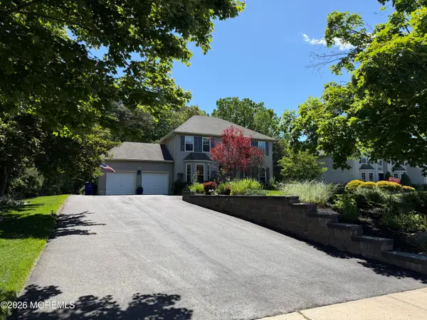 618 Winterberry Boulevard, Jackson, NJ 08527