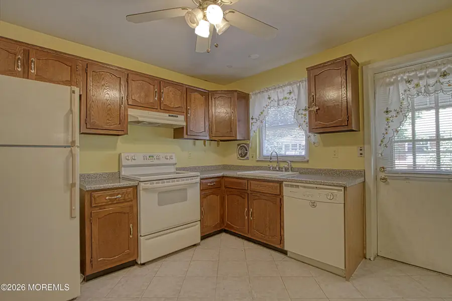 12 Potomac Lane #B, Whiting, NJ 08759 - #2