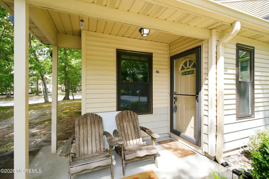10 Bayberry Court, Jackson, NJ 08527 - #3