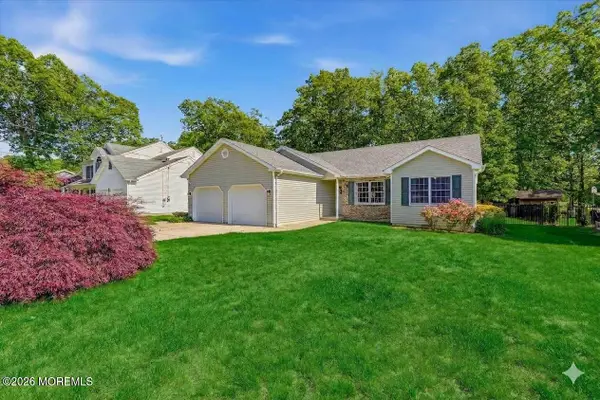 961 Buccaneer Lane, Manahawkin, NJ 08050