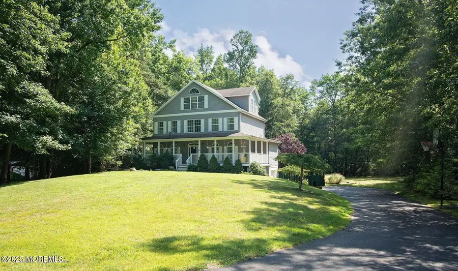 18 Nancy Court, Jackson, NJ 08527 - #3