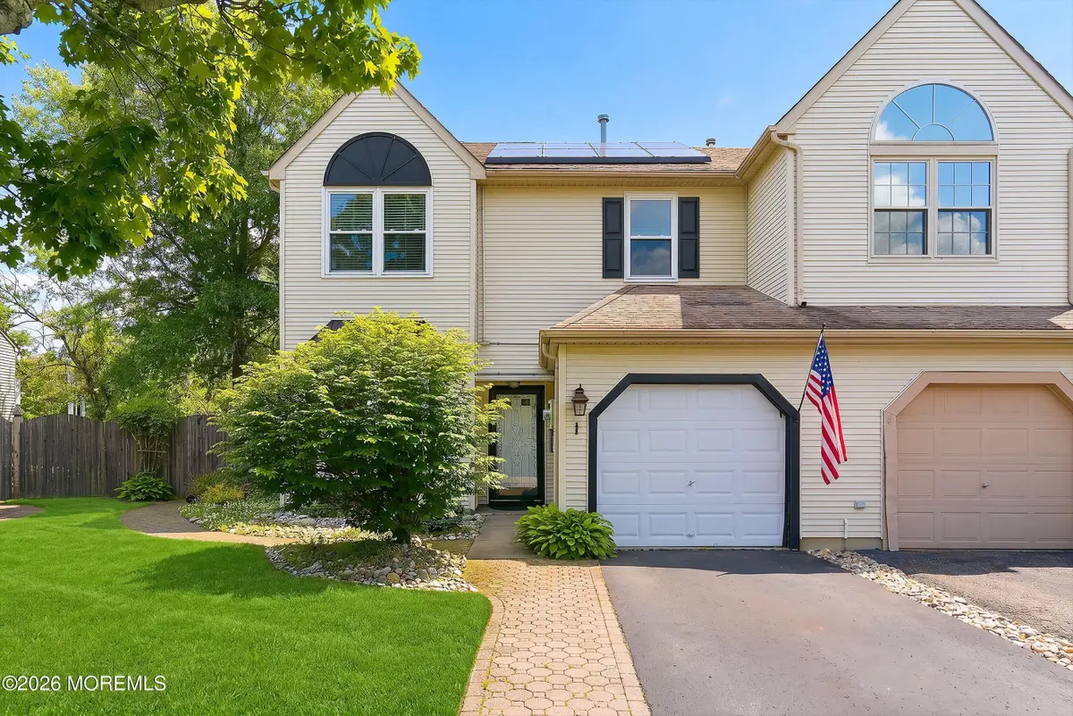 10 Ravenwood Court, Freehold, NJ 07728 - #1