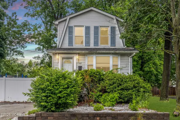 1107 Cook Avenue, Laurence Harbor, NJ 08879