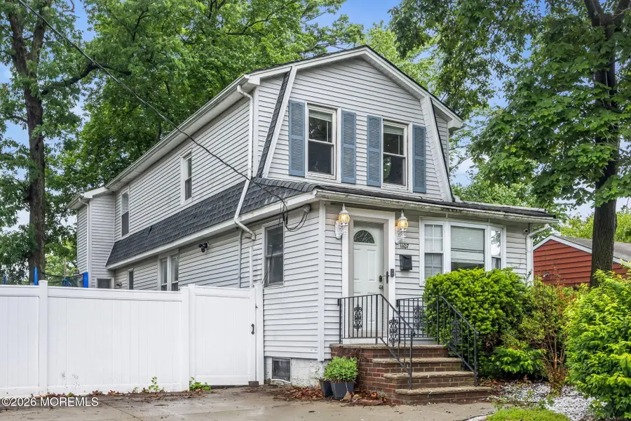 1107 Cook Avenue, Laurence Harbor, NJ 08879 - #2