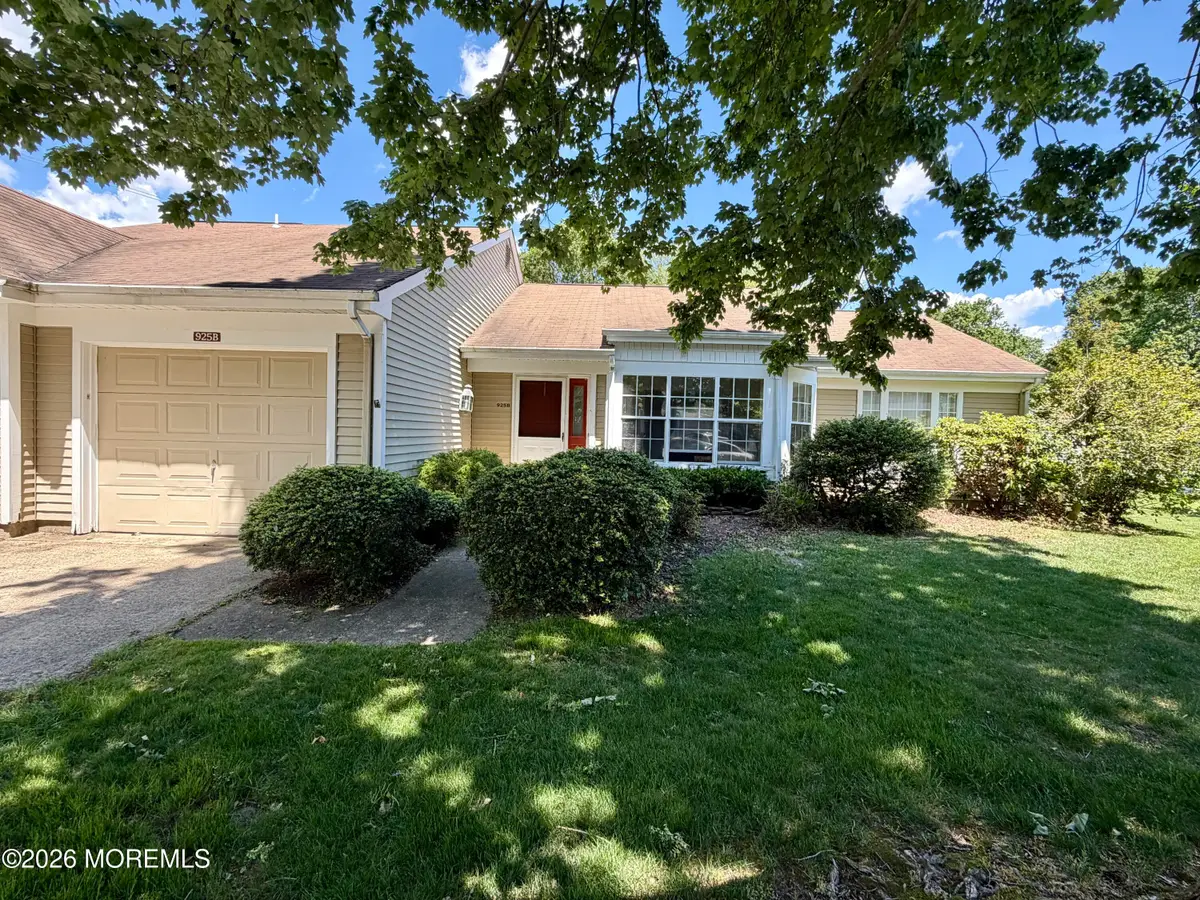 925B Liverpool Circle #b, Manchester, NJ 08759 - #1