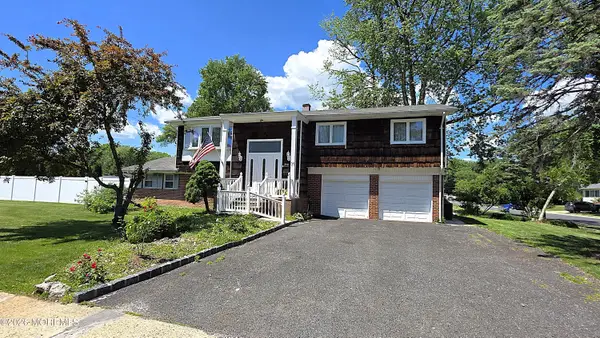 37 Valley Vale Drive, Old Bridge, NJ 08857