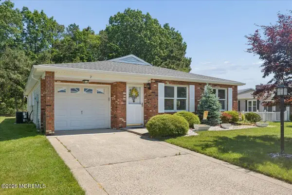 2 Thames Place, Brick, NJ 08723