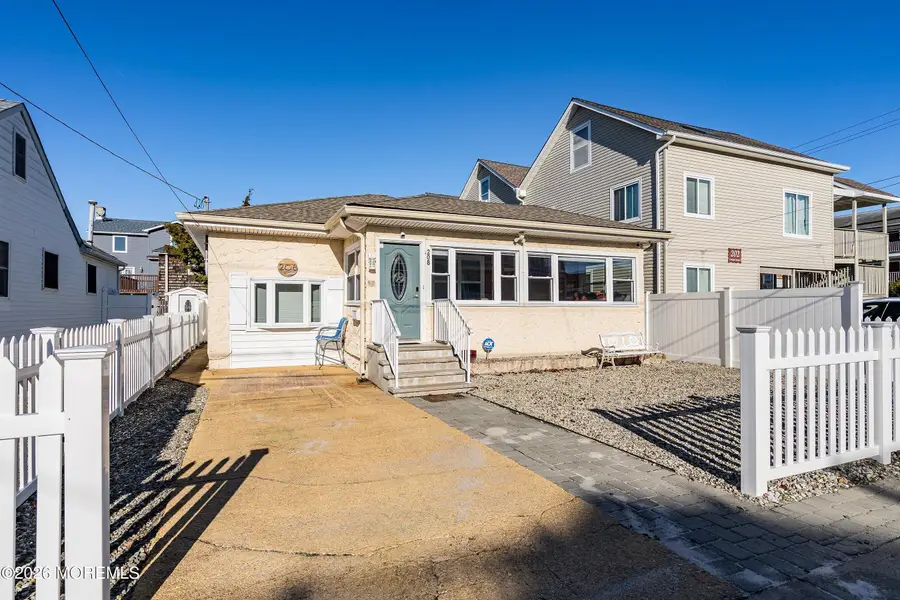 208 Carteret Avenue, Seaside Heights, NJ 08751 - #2
