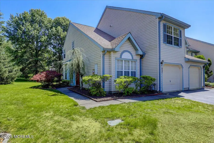 427 Dorchester Way, Manalapan, NJ 07726 - #2