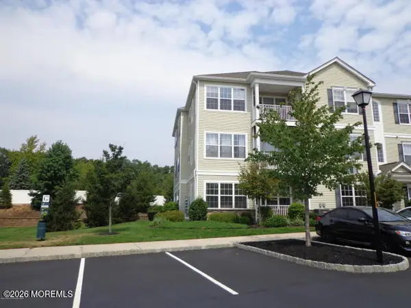 311 Mill Pond Way, Eatontown, NJ 07724