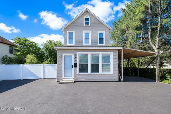 377 Park Avenue, Oakhurst, NJ 07755