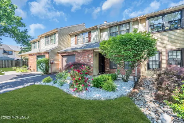 25 Paine Court, East Brunswick, NJ 08816