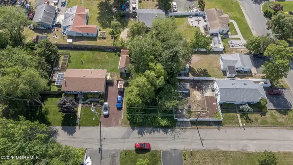 22 Walnut Street, Waretown, NJ 08758