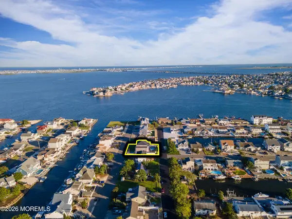 15 Cove Road, Toms River, NJ 08753