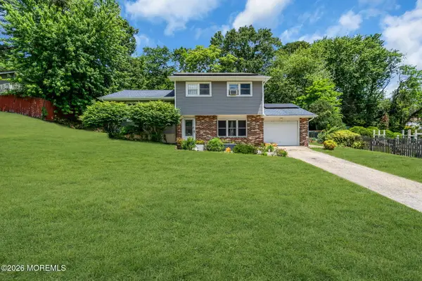 12 Albany Avenue, Jackson, NJ 08527
