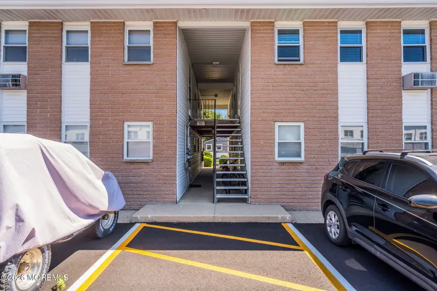 601 Mistletoe Avenue #9, Point Pleasant, NJ 08742 - #2