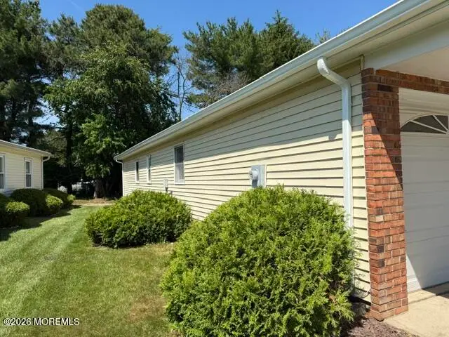 42 Lauren Lane, Brick, NJ 08723 - #2