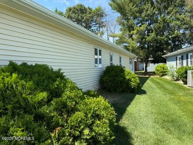 42 Lauren Lane, Brick, NJ 08723 - #3