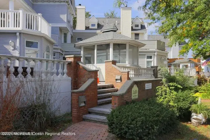 100 1st Street #11, Keyport, NJ 07735 - #2