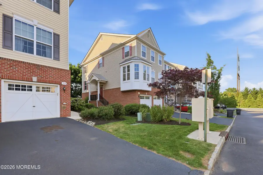 330 Princeton Court, Shrewsbury, NJ 07702 - #2