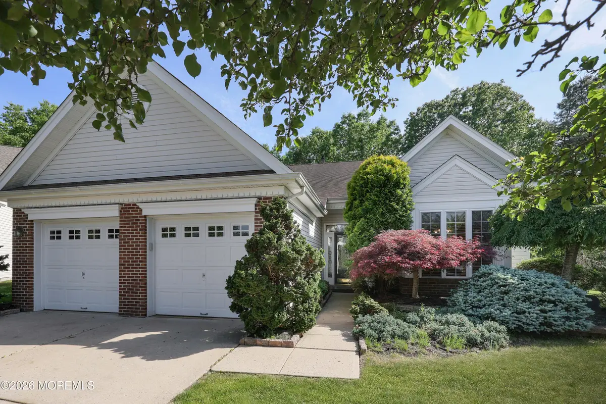7 Oakhill Court, Jackson, NJ 08527 - #1