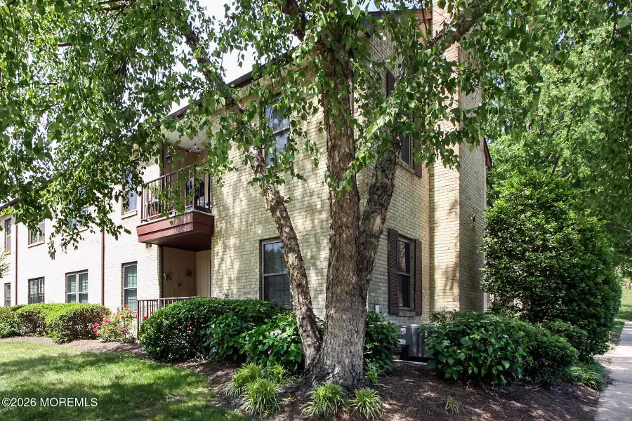 1108 Wellington Place, Matawan, NJ 07747 - #2