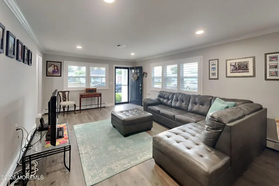 27 Montserrat Street, Toms River, NJ 08757 - #3