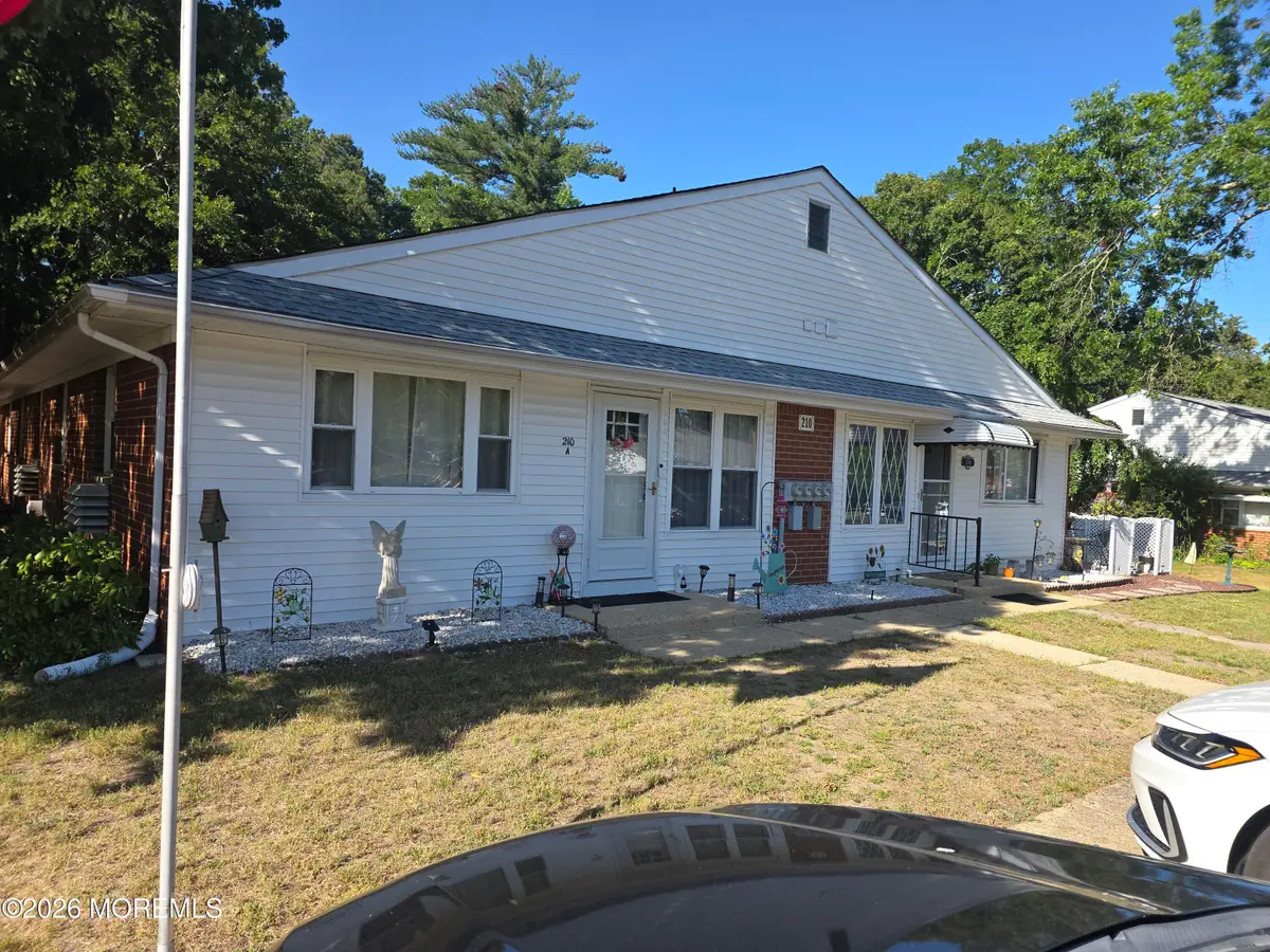 210 Laurel Place, Whiting, NJ 08759 - #1