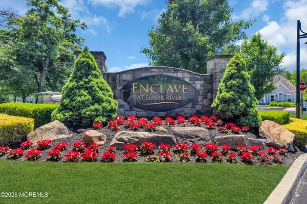 30 Abbey Road, Tinton Falls, NJ 07753