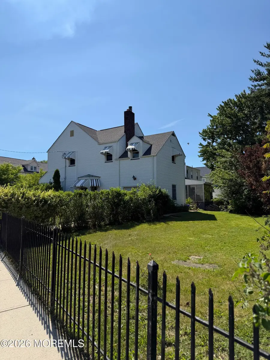 38 Dix Street, New Brunswick, NJ 08901 - #2