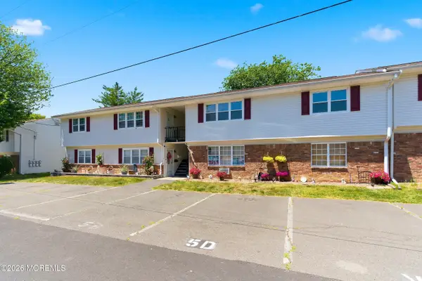 5 Pennsylvania Drive #454 D, Matawan, NJ 07747