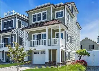 39 20th Avenue, Seaside Park, NJ 08752