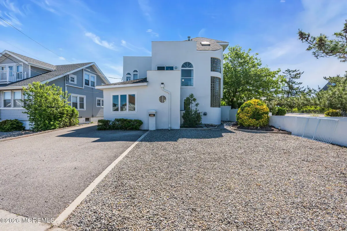 1322 Ocean Avenue, Point Pleasant Beach, NJ 08742 - #1