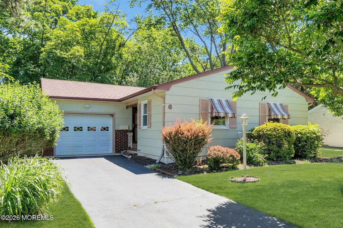 6 Woodbury Court, Toms River, NJ 08757 - #1