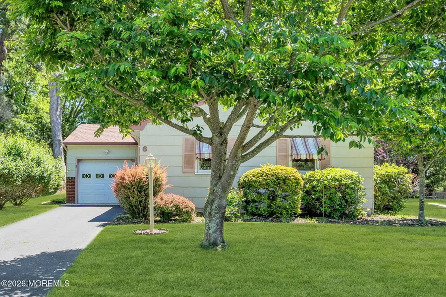 6 Woodbury Court, Toms River, NJ 08757 - #2