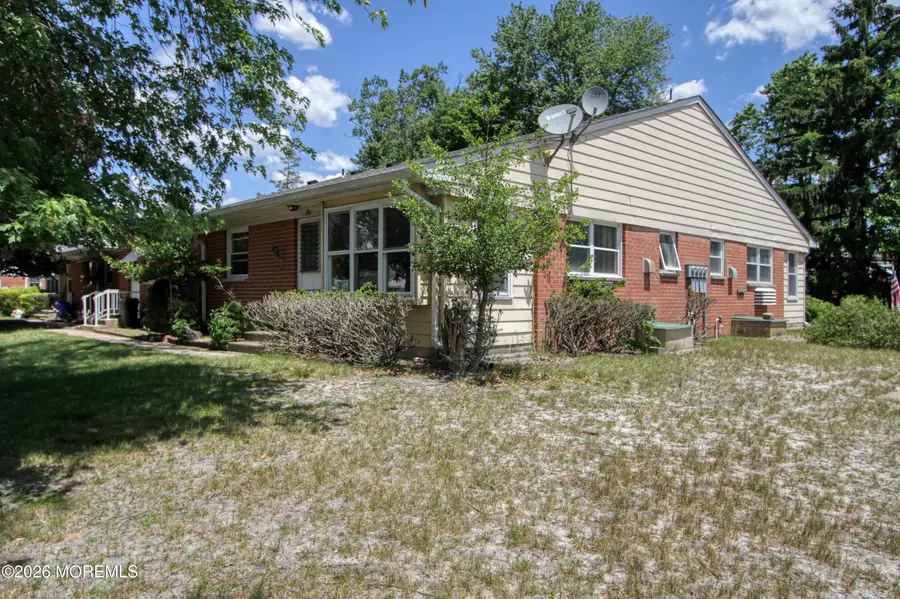 19 Yorktowne Parkway #A, Whiting, NJ 08759 - #2