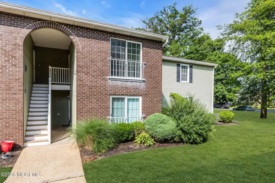 510 Harding Road #8, Freehold, NJ 07728 - #3