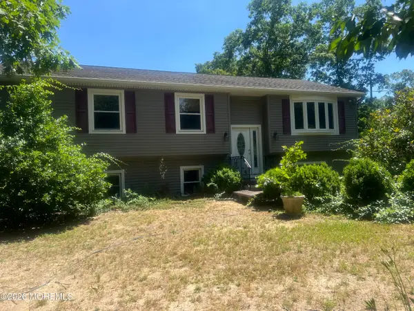 160 Lanes Pond Road, Howell, NJ 07731