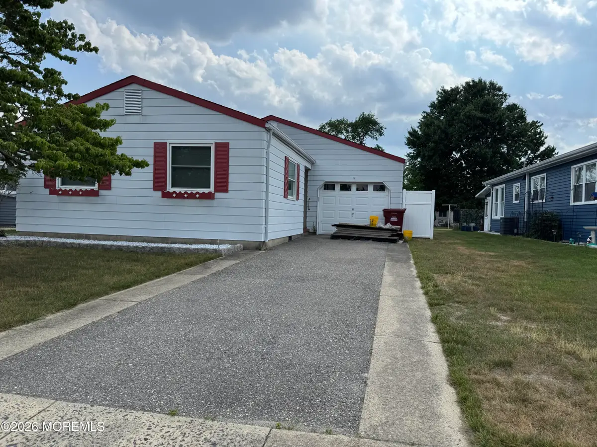 16 Vera Cruz Court, Toms River, NJ 08757 - #1