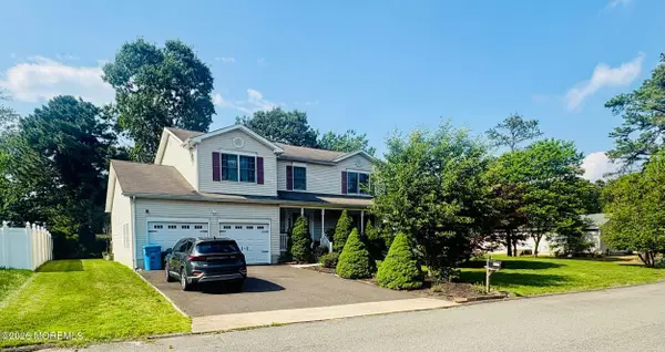 2133 4th Avenue, Toms River, NJ 08757