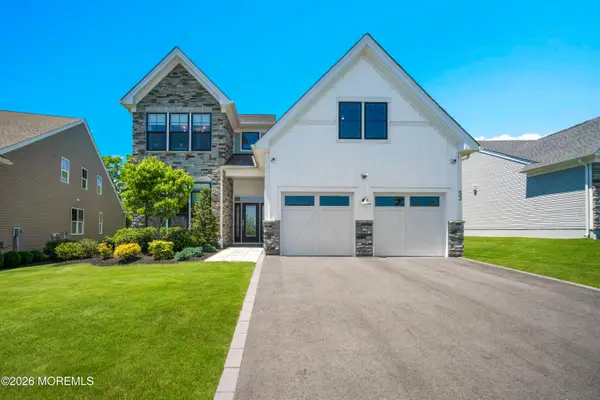 53 Sofia Drive, Manalapan, NJ 07726