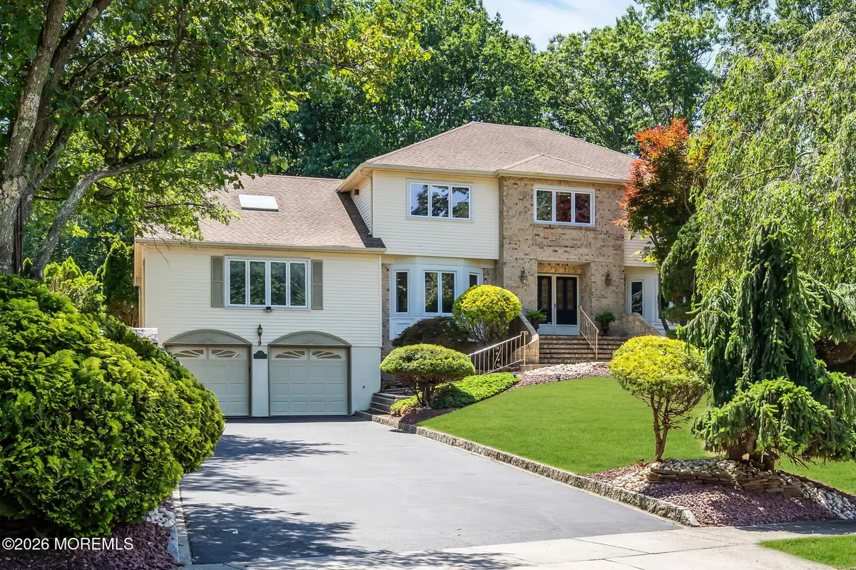 9 Woodcrest Terrace, Englishtown, NJ 07726 - #1